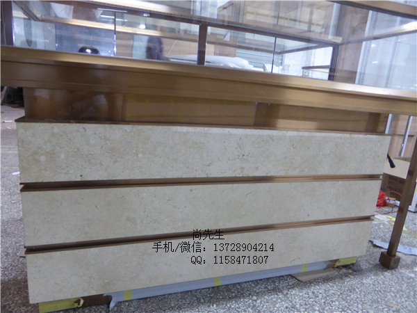 深圳珠寶展示柜.jpg 深圳珠寶展示柜.jpg