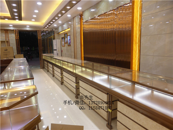 金六福珠寶店展柜制作.jpg 金六福珠寶店展柜制作.jpg