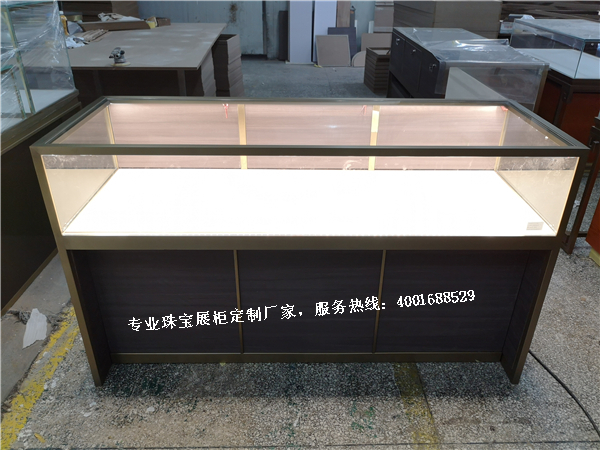 珠寶金行展示柜臺(tái).jpg